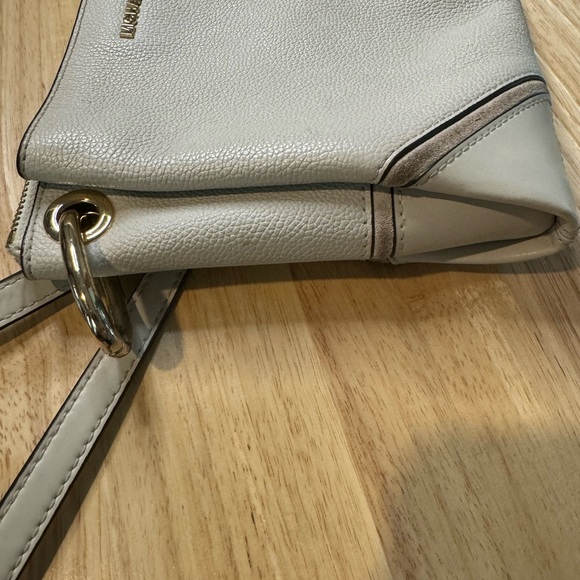 Michael Kors Ivory Pebbled Leather Crossbody Bag Purse - Picture 10 of 11